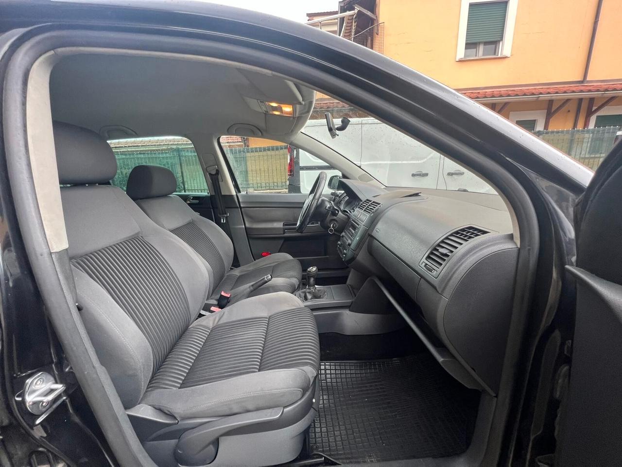 Volkswagen Polo 1.4/80CV TDI 5p. Sportline