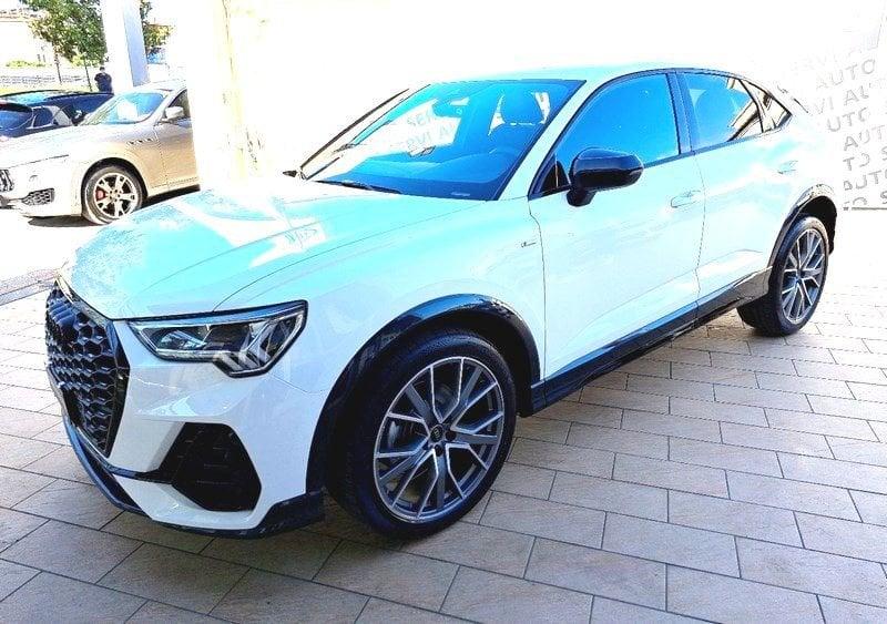 Audi Q3 SPB 35 TDI S tronic Identity Black