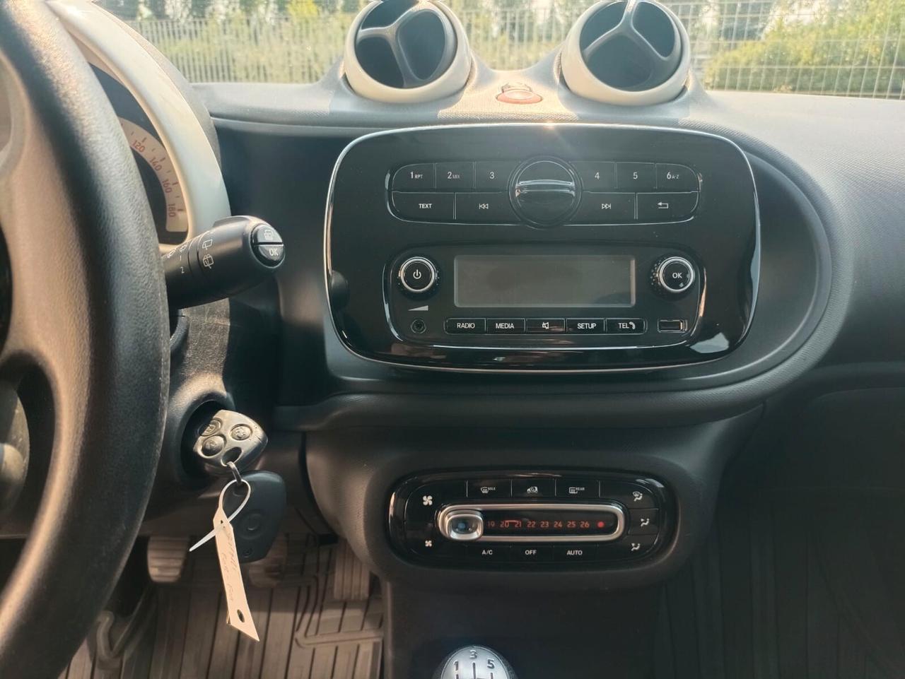 Smart ForFour 60 1.0 Black Passion