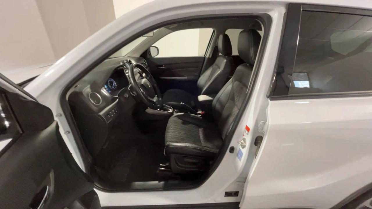 Suzuki Vitara 1.5 140V Hybrid A/T 4WD AllGrip Starview