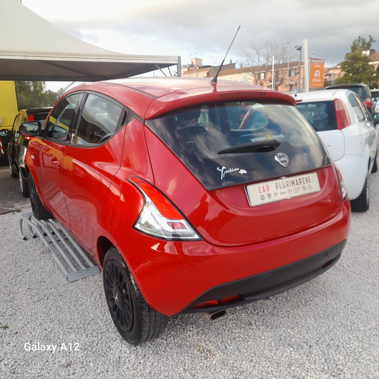 Lancia Ypsilon 1.2 69 CV 5 porte Elefantino