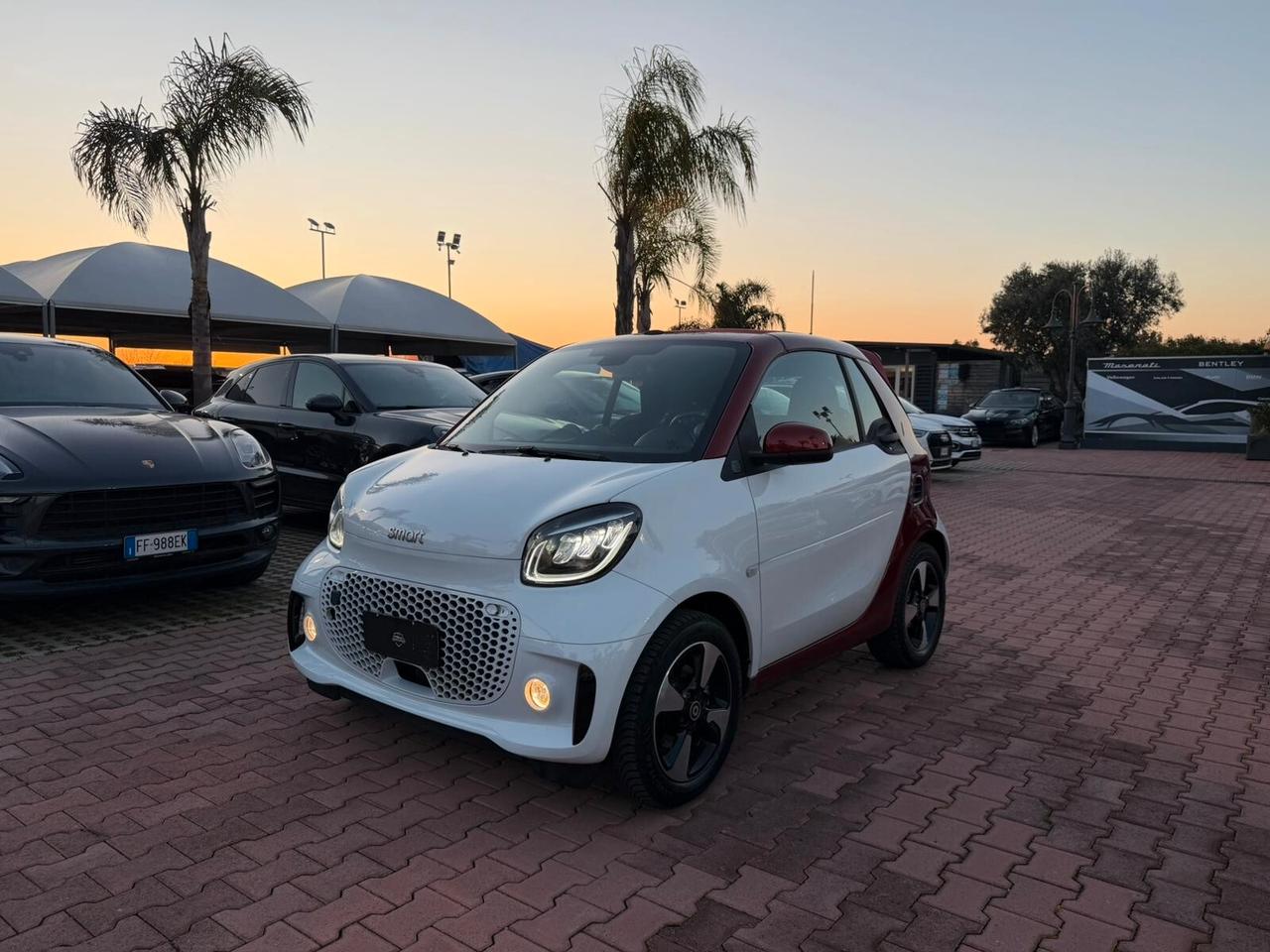 Smart ForTwo EQ cabrio Suitegrey (4,6kW)