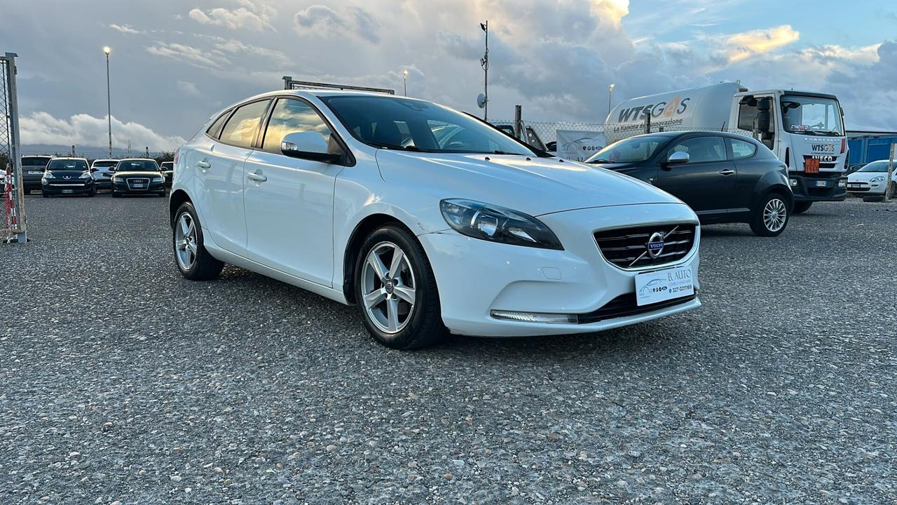 Volvo V40 D2 1.6 Momentum