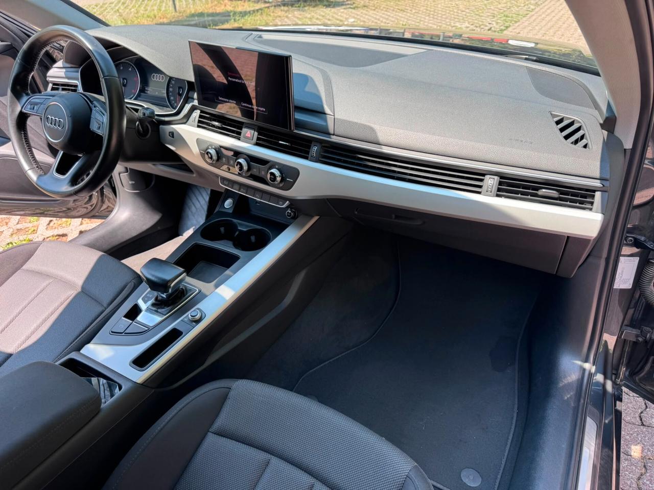 Audi A4 Avant 30 TDI/136 CV S tronic Business Advanced*EURO6