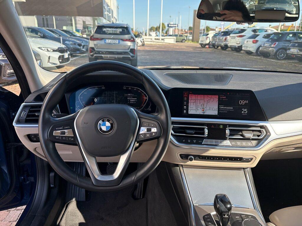 BMW Serie 3 Touring 318 d Mild Hybrid 48V Luxury Steptronic