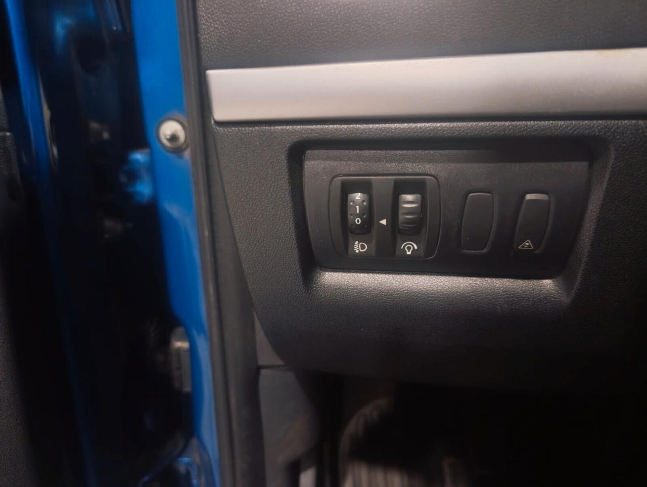 Renault Clio del 2009 benzina 80.000 km