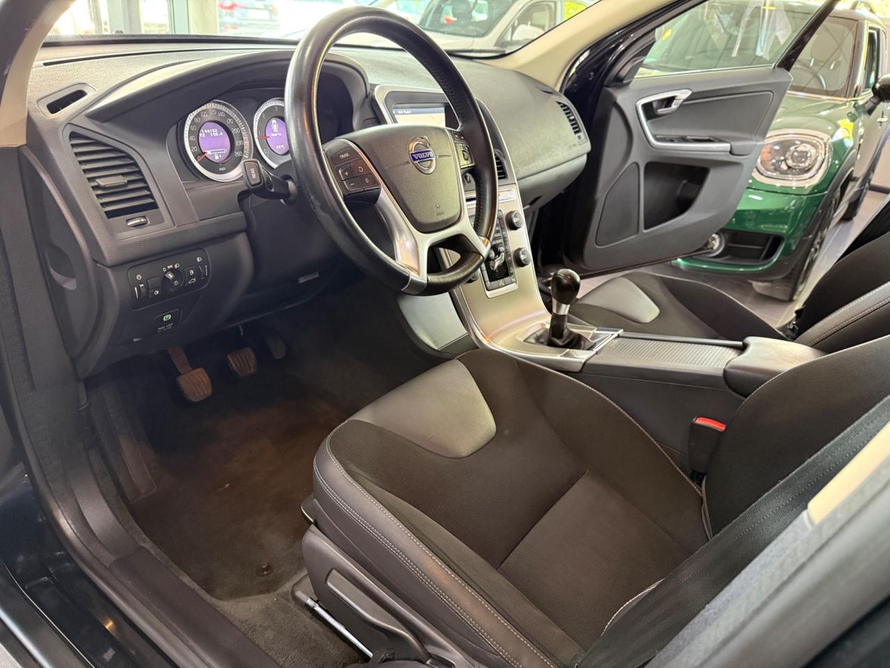 Volvo XC 60 2.4 d4 R-design awd 163cv MANUALE !!