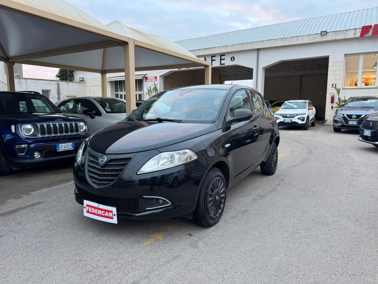 Lancia Ypsilon 0.9 TwinAir 85 CV 5 porte Metano Ecochic Gold