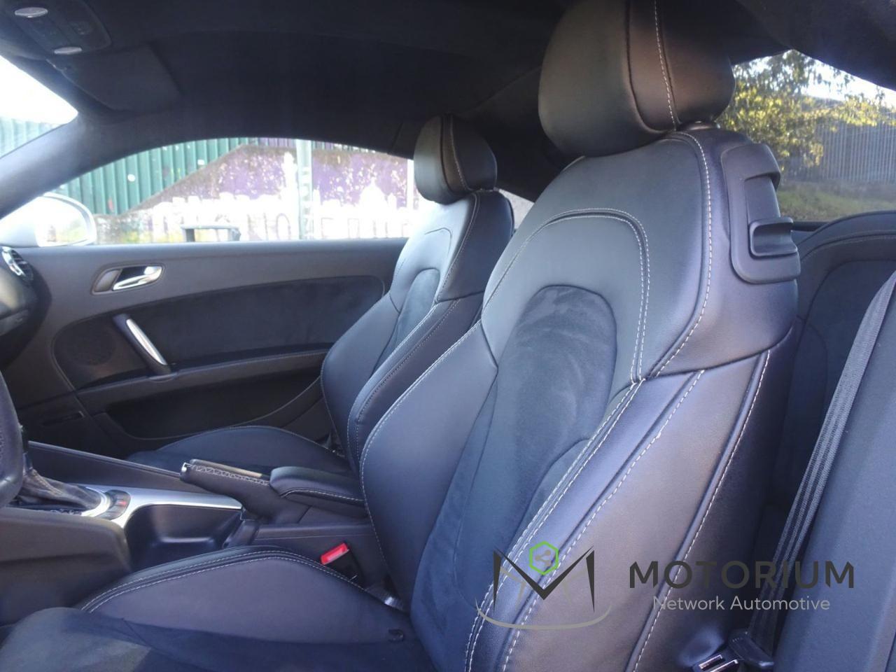 Audi TT Coupé 3.2T 250CV