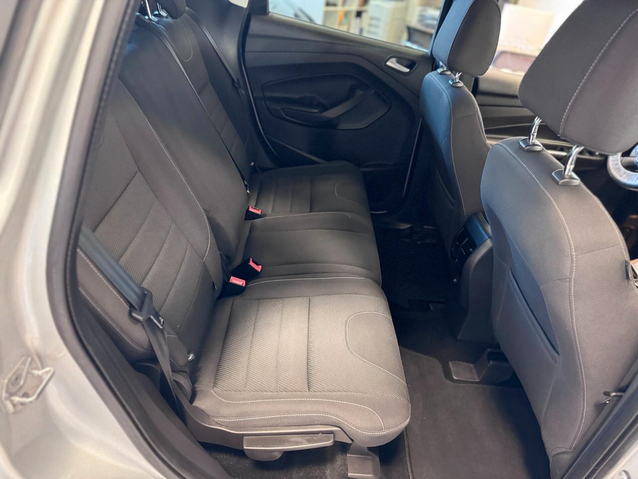 Ford Kuga 2.0 TDCI 115 CV 2WD Titanium
