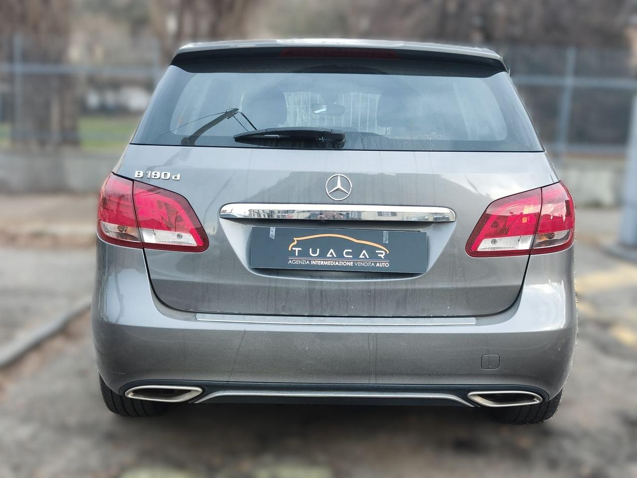 Mercedes-Benz B 180 Premium #8628