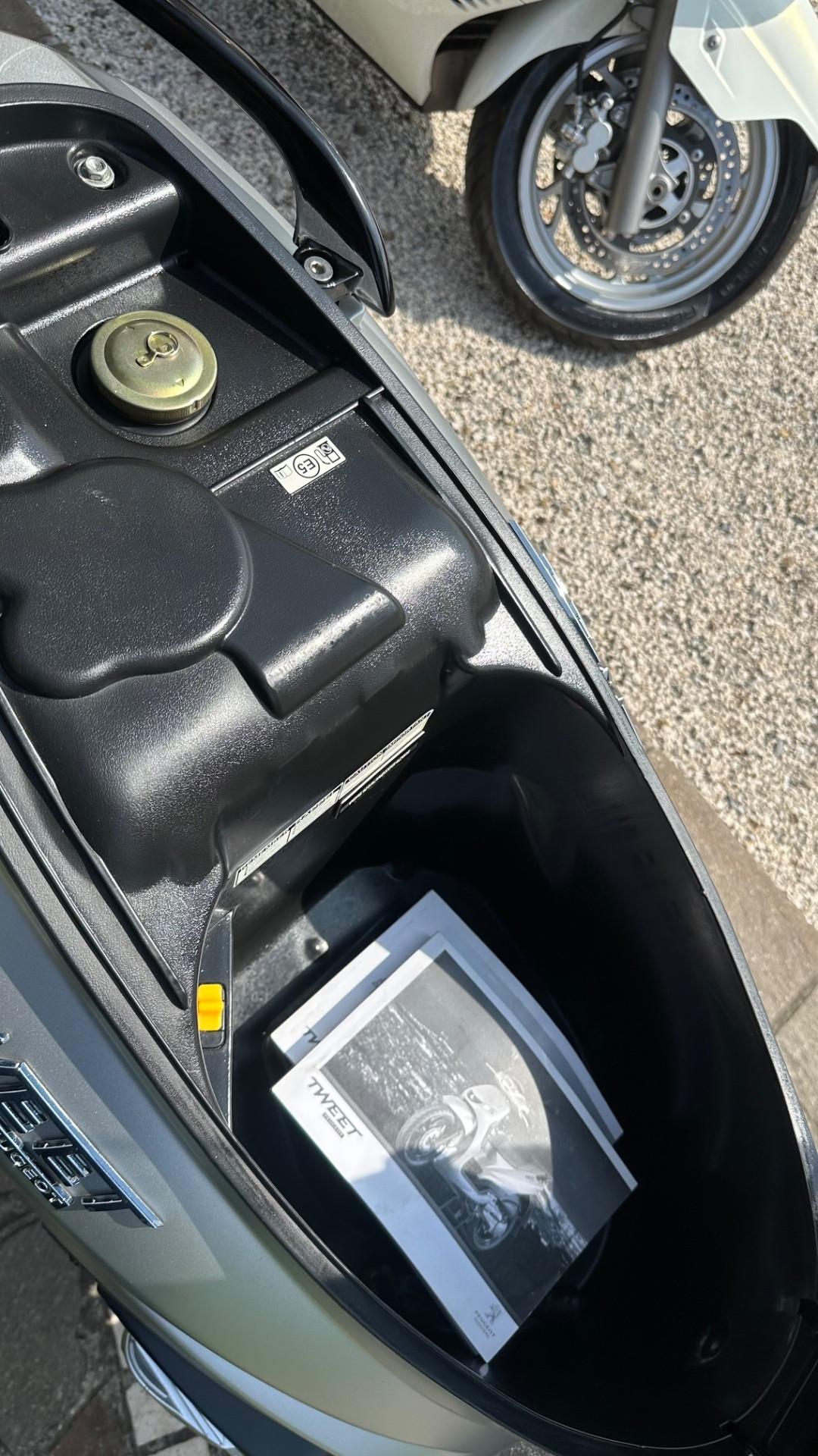 Peugeot Tweet 50 4 tempi con bauletto e parabrezza