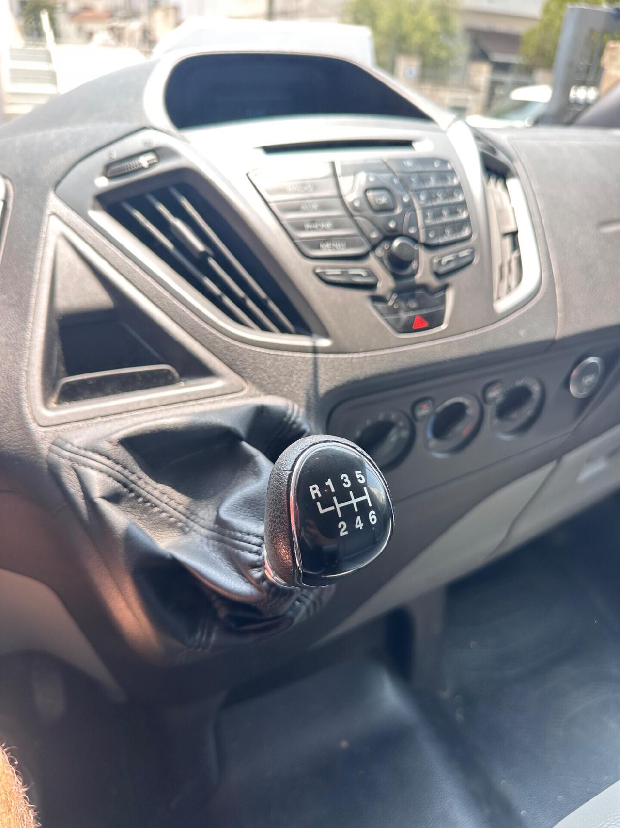 Ford Tourneo Custom 9 posti -2014 PELLE/CLIMA