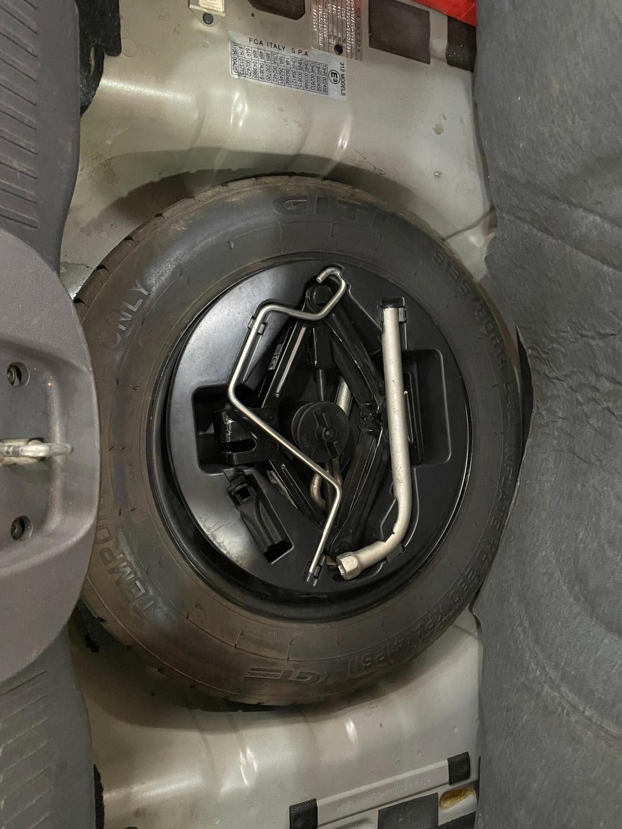 FIAT 500 1.2 69CV LOUNGE - AFFARI FINE ANNO