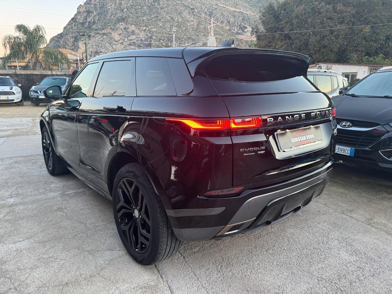 Land Rover Range Evoque 2.0 150 CV R DYNAMIC