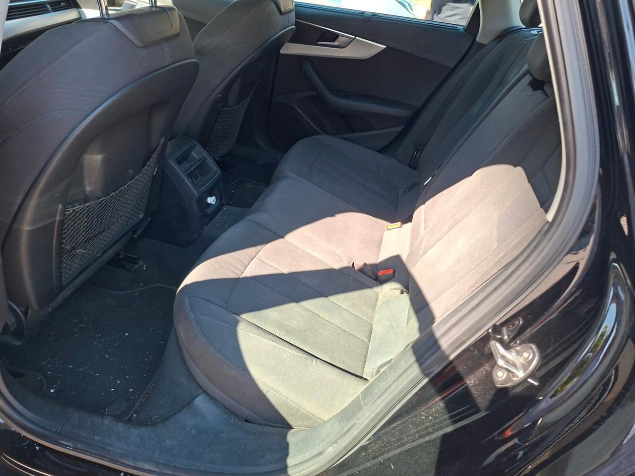 Audi A4 Avant 2.0 TDI 150 CV ultra Sport