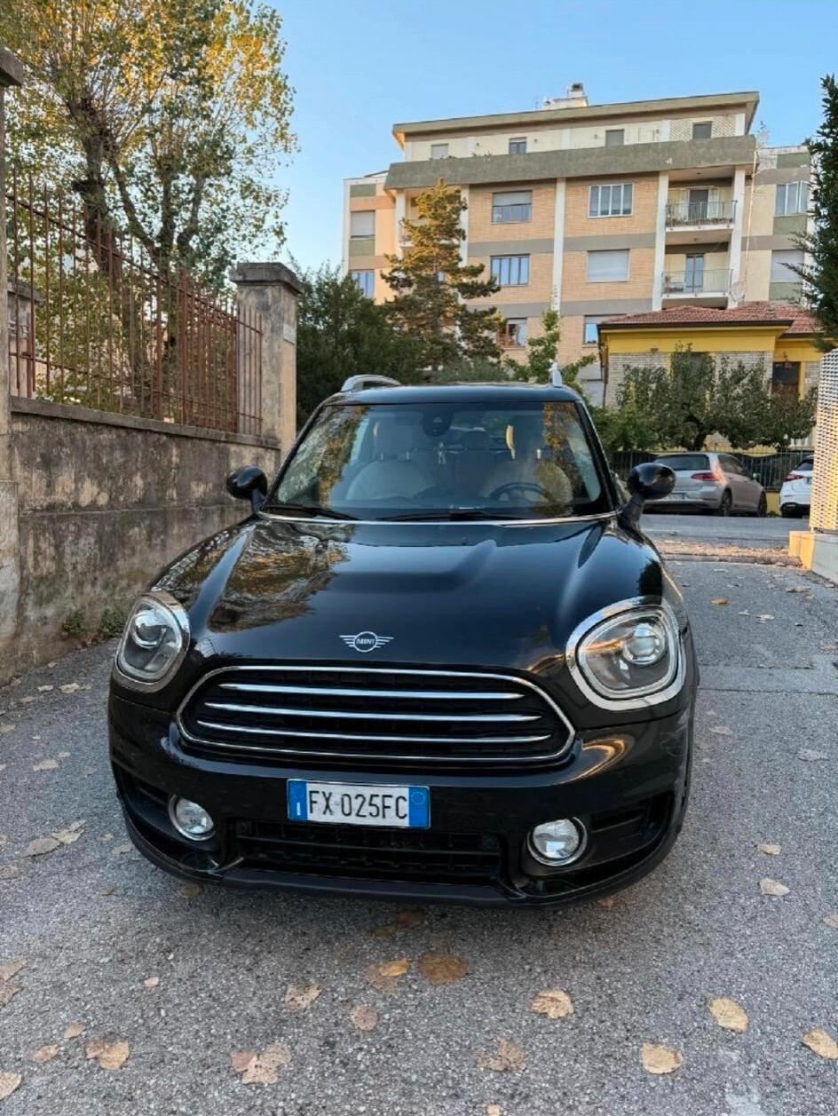Mini Cooper Countryman 1.5 One D Hype - pelle - tetto - automatica - navi