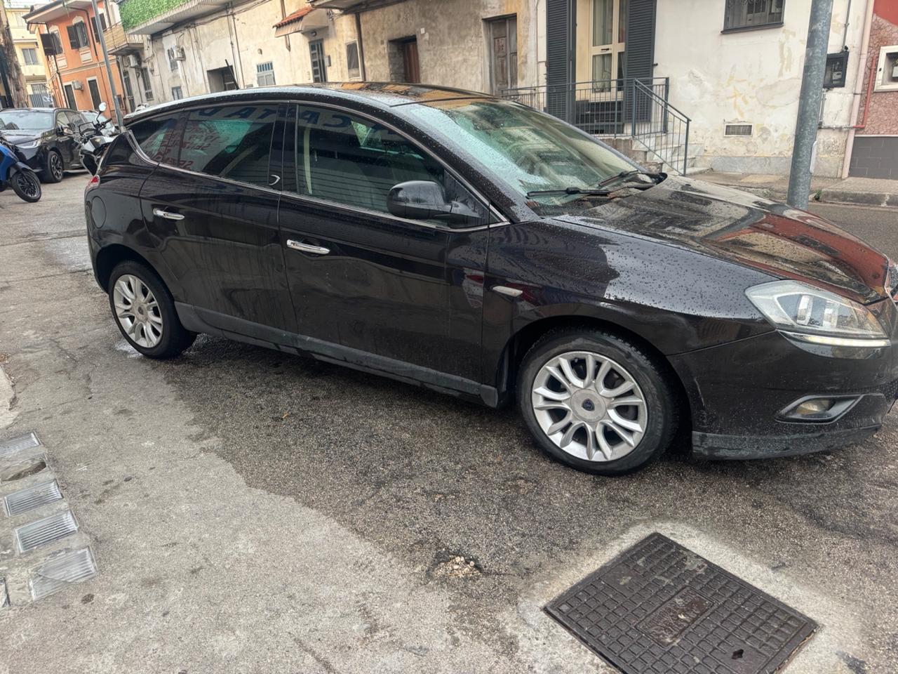 Lancia Delta 1.6 MJT DPF 105 CV Gold