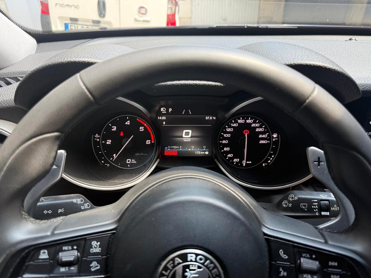 ALFA ROMEO STELVIO 190 CV AT8 Q4 Business