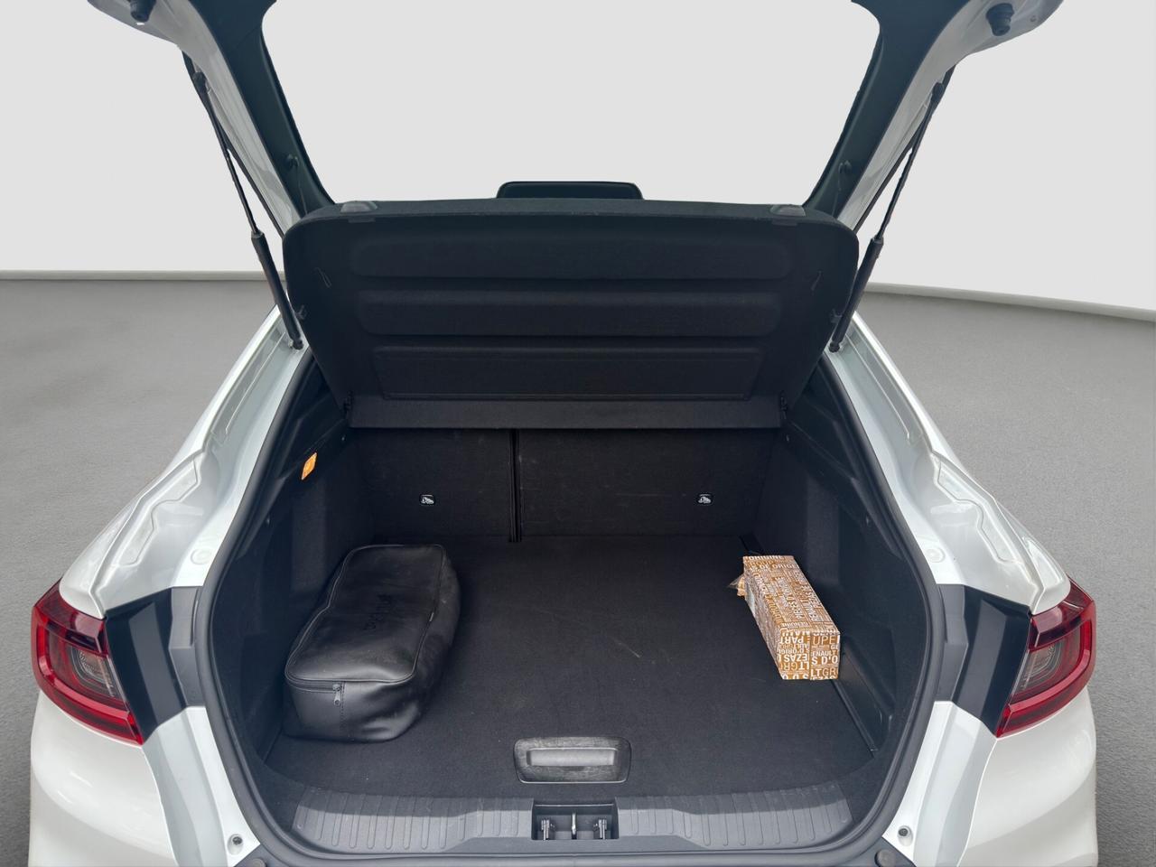 Renault Arkana Hybrid E-Tech 145 CV R.S. Line