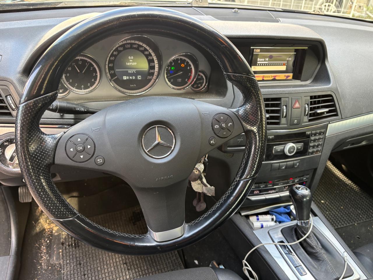 Mercedes-benz E 200 CGI Cabrio BlueEFFICIENCY Avantgarde