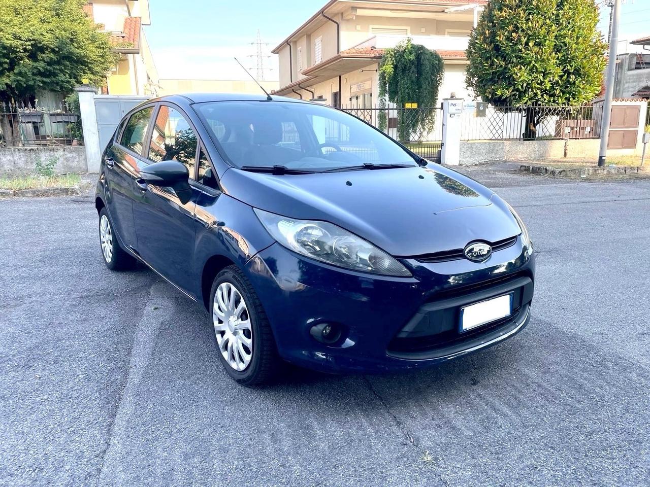 Ford Fiesta 1.4 5 porte Bz.- GPL Titanium per Neopatentati