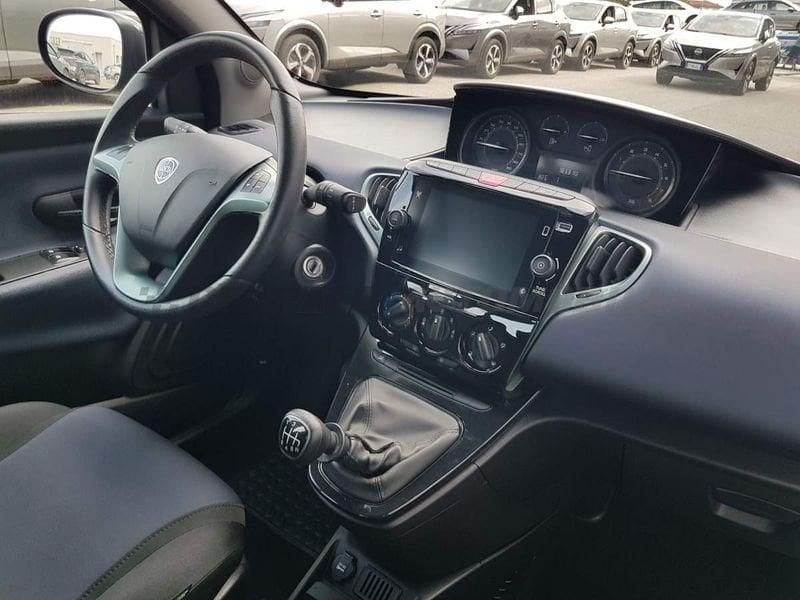 Lancia Ypsilon Ypsilon 1.0 firefly hybrid Platino s&s 70cv