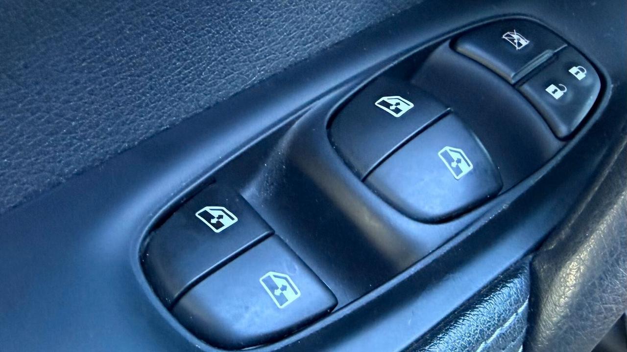 NISSAN QASHQAI 1.7 DCI 4WD CVT TEKNA 150CV