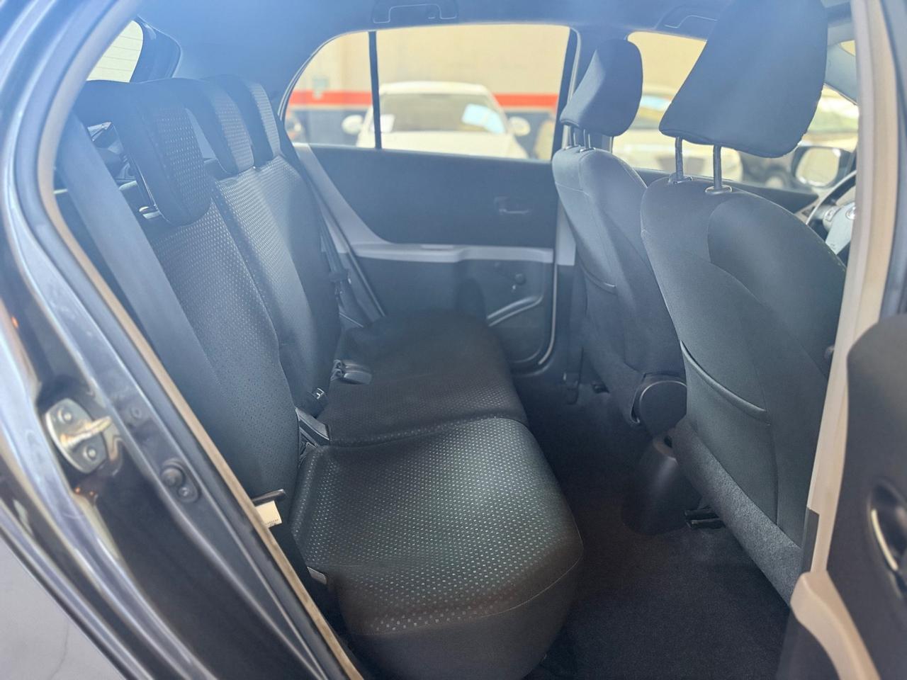 Toyota Yaris 1.3 5 porte Sol NEOPATENTATI