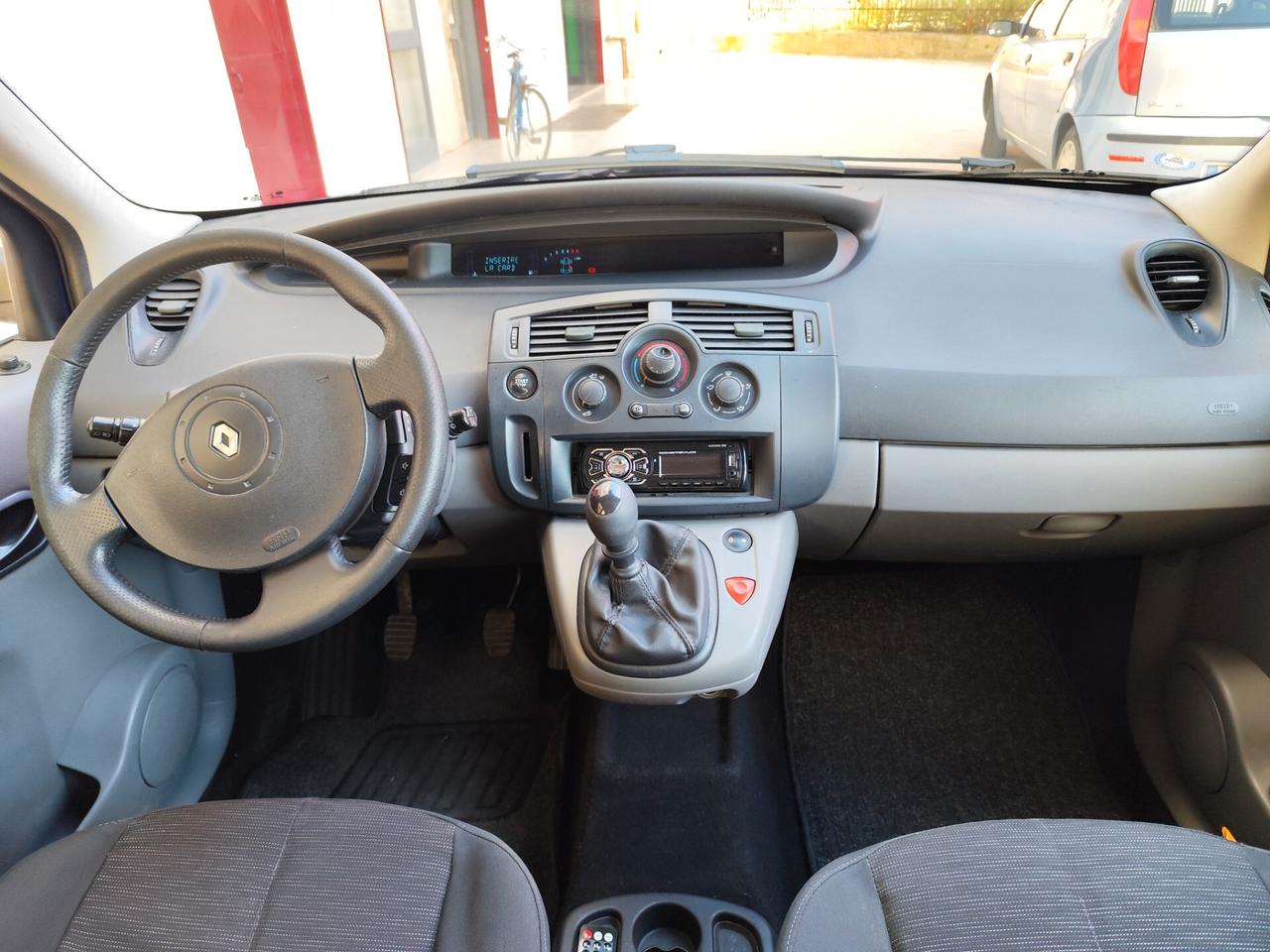 Renault Scenic 1.5 dCi/105CV * SOLI 120.000KM *