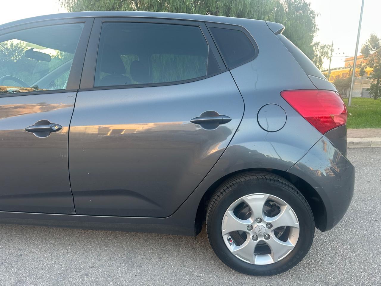 Kia VENGA 1.4 GPL 2012 - BASSI CONSUMI