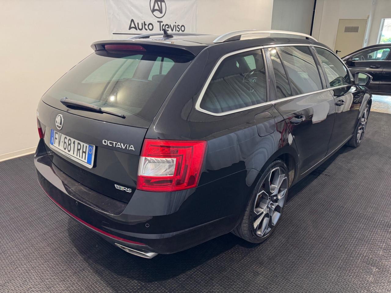 Skoda Octavia 2.0 TDI DSG Wagon RS FULL!!