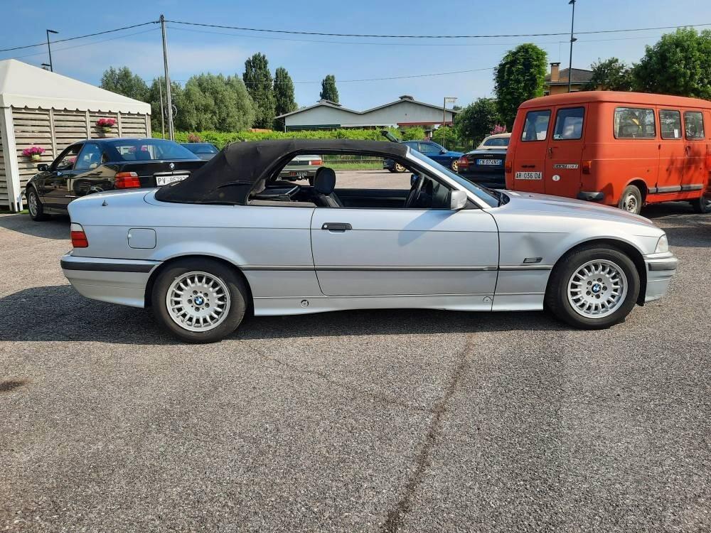 Bmw 320 Cabriolet del 1995 (E36)