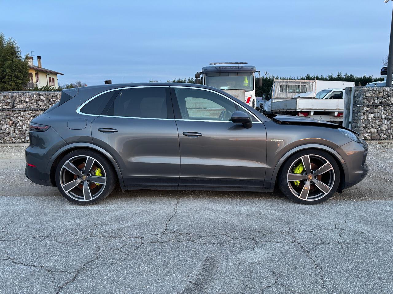 Porsche Cayenne 3.0 V6 E-Hybrid