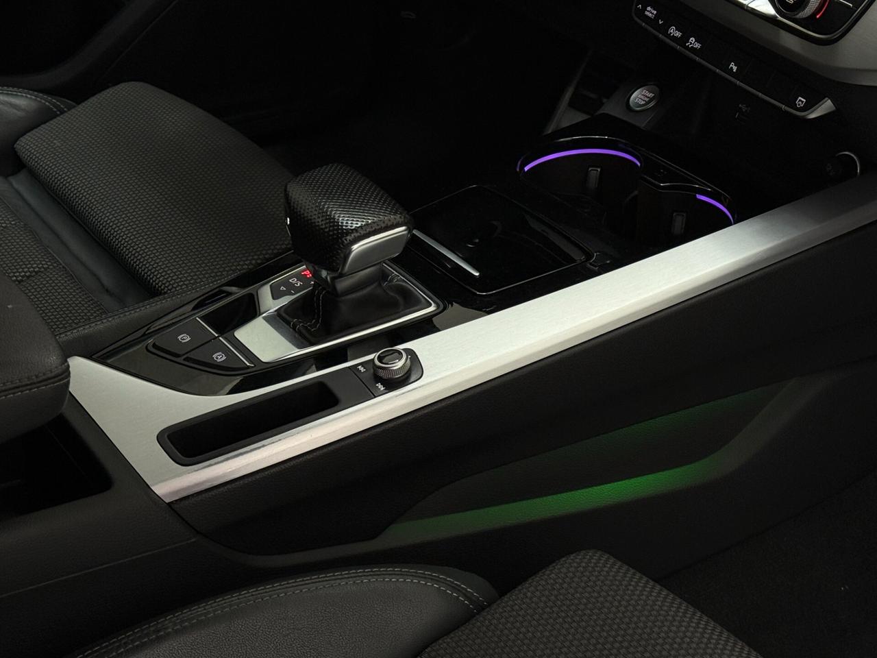 Audi A4 40 TDI MHEV quattro S line edition