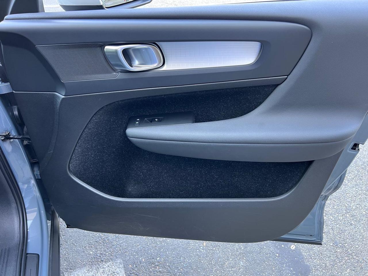 Volvo XC40 Momentum Pro D3 #6864