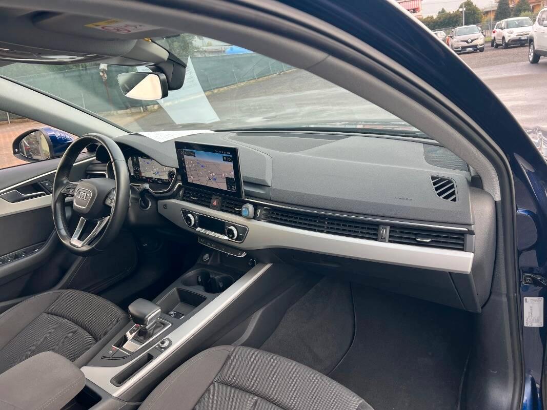 Audi A4 Avant 30 2.0 tdi mhev Business Advanced 136cv s-tronic