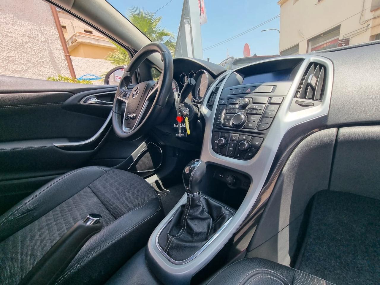 Opel Astra GTC 1.7 CDTI 130CV S&S 3 porte Cosmo