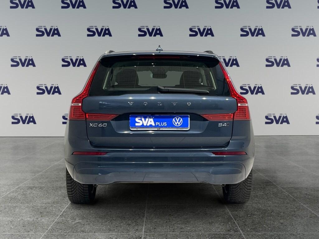 Volvo XC60 II 2022 2.0 b4 197CV AWD Autom. Momentum (MHEV)