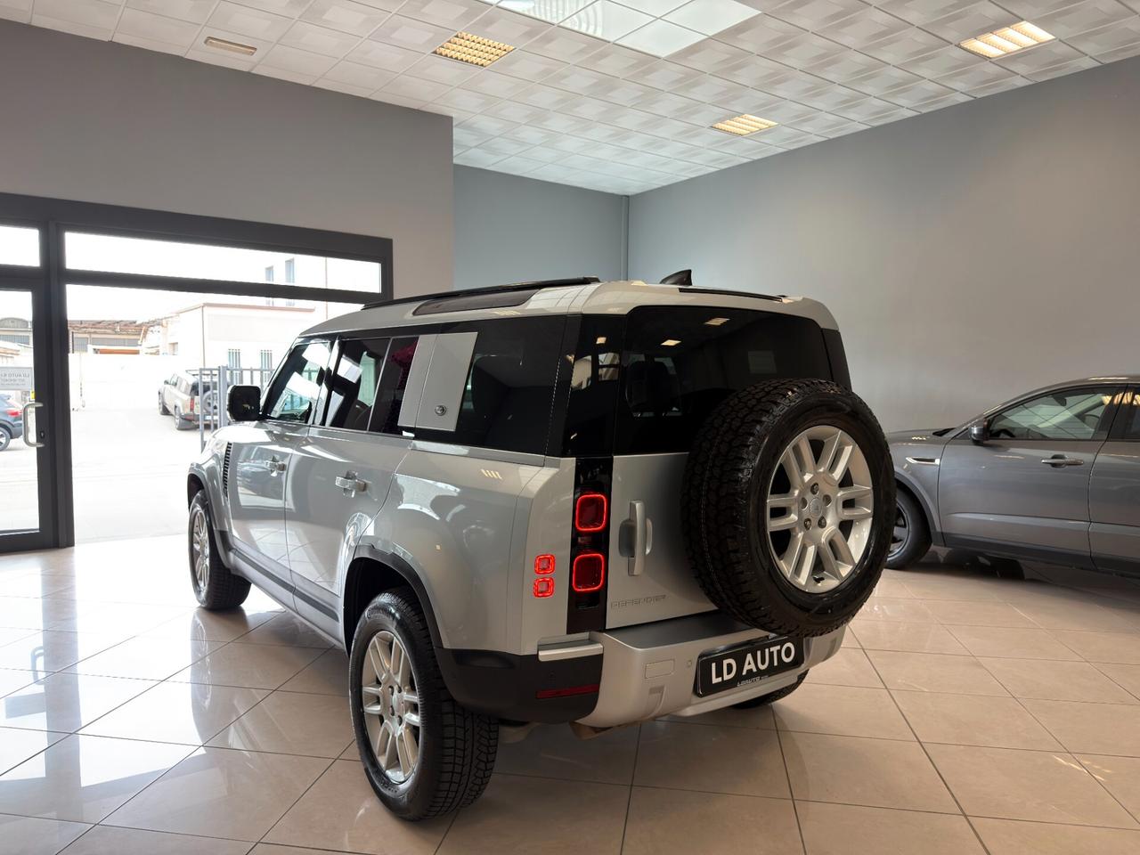 Land Rover Defender 110 3.0D N1 AUTOCARRO GANCIO TRAINO