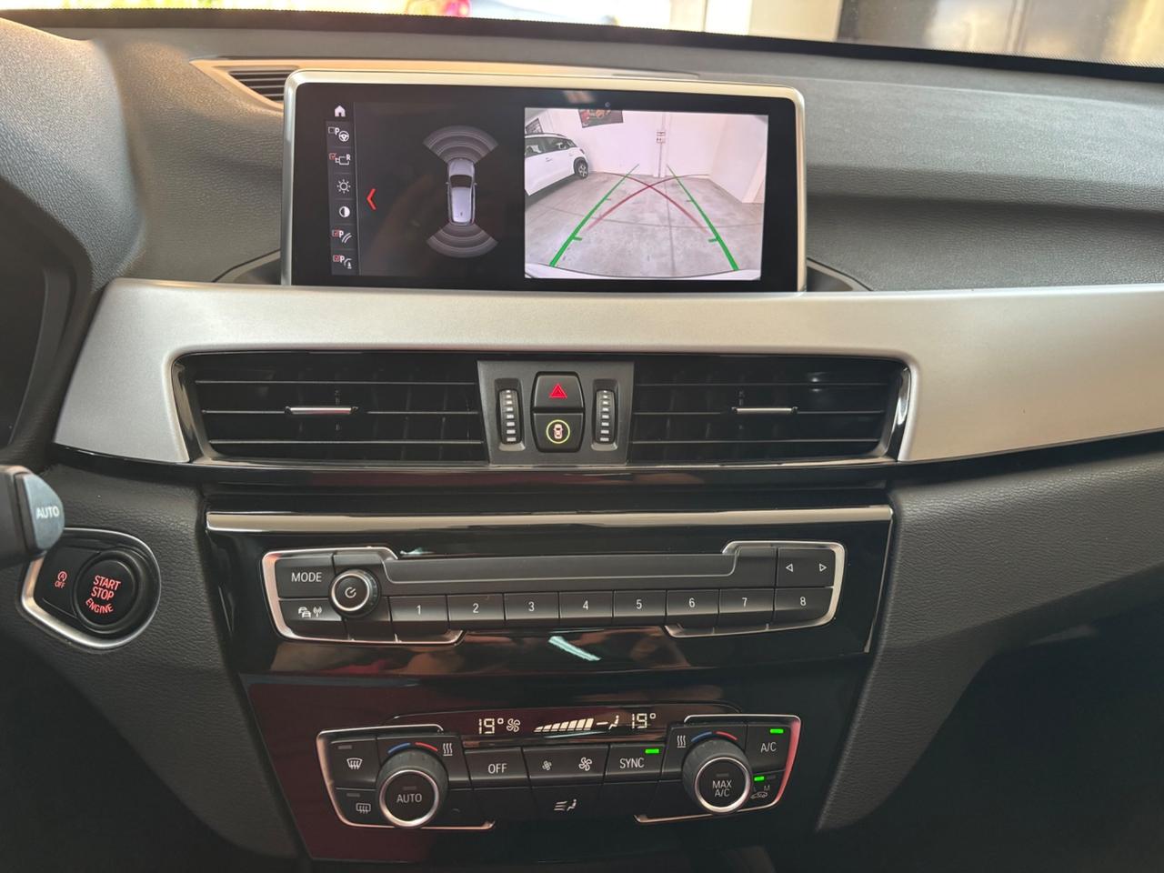 Bmw X1 sDrive18d Business Aut. 8 Steptronic Tetto panoramico