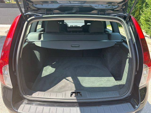 VOLVO V50 2.0 D cat Momentum