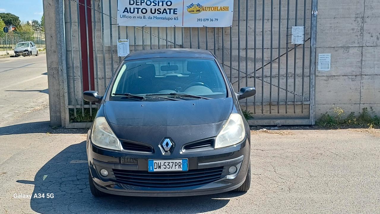Renault Clio 1.2 16V 5 porte Dynamique