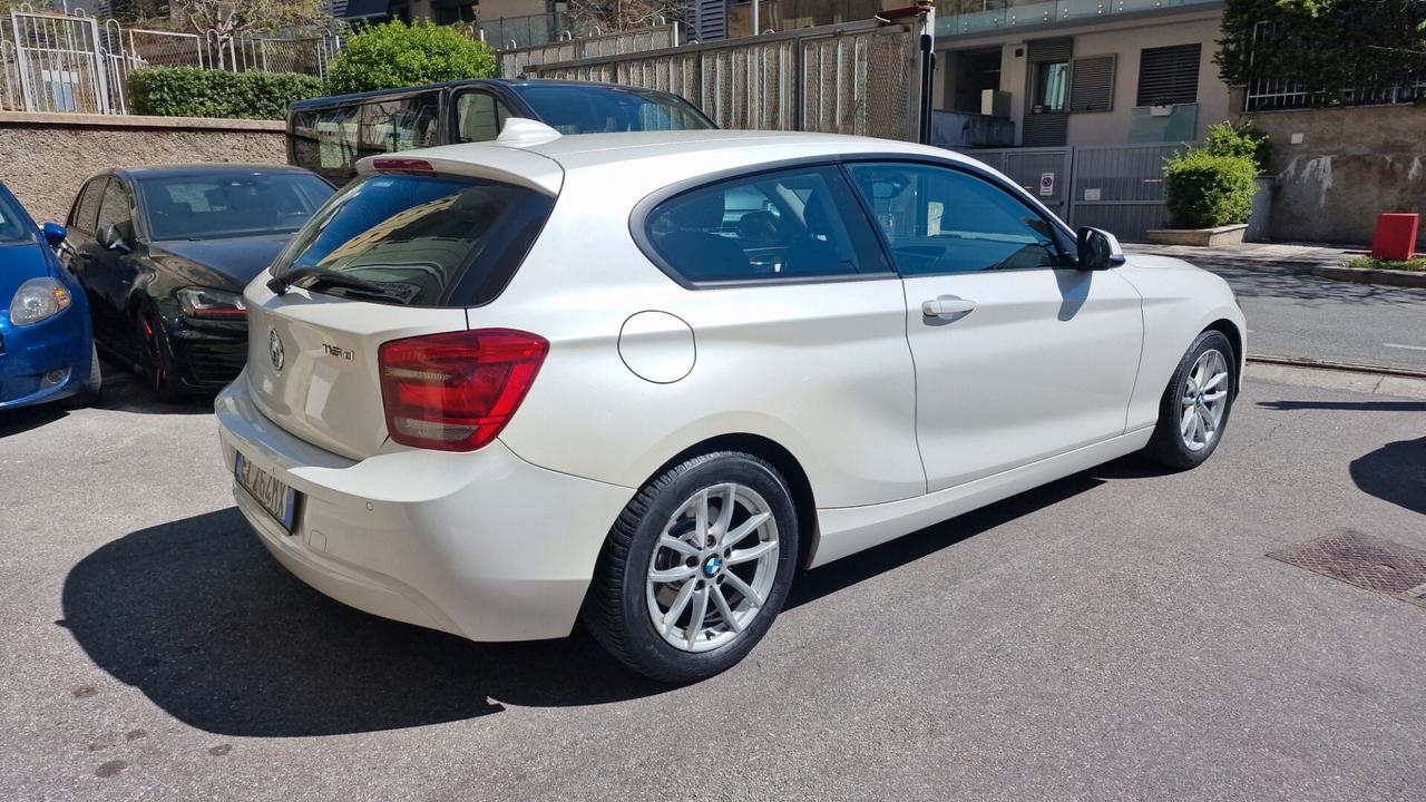 Bmw 118 116d 3p. Efficient Dynamics Sport