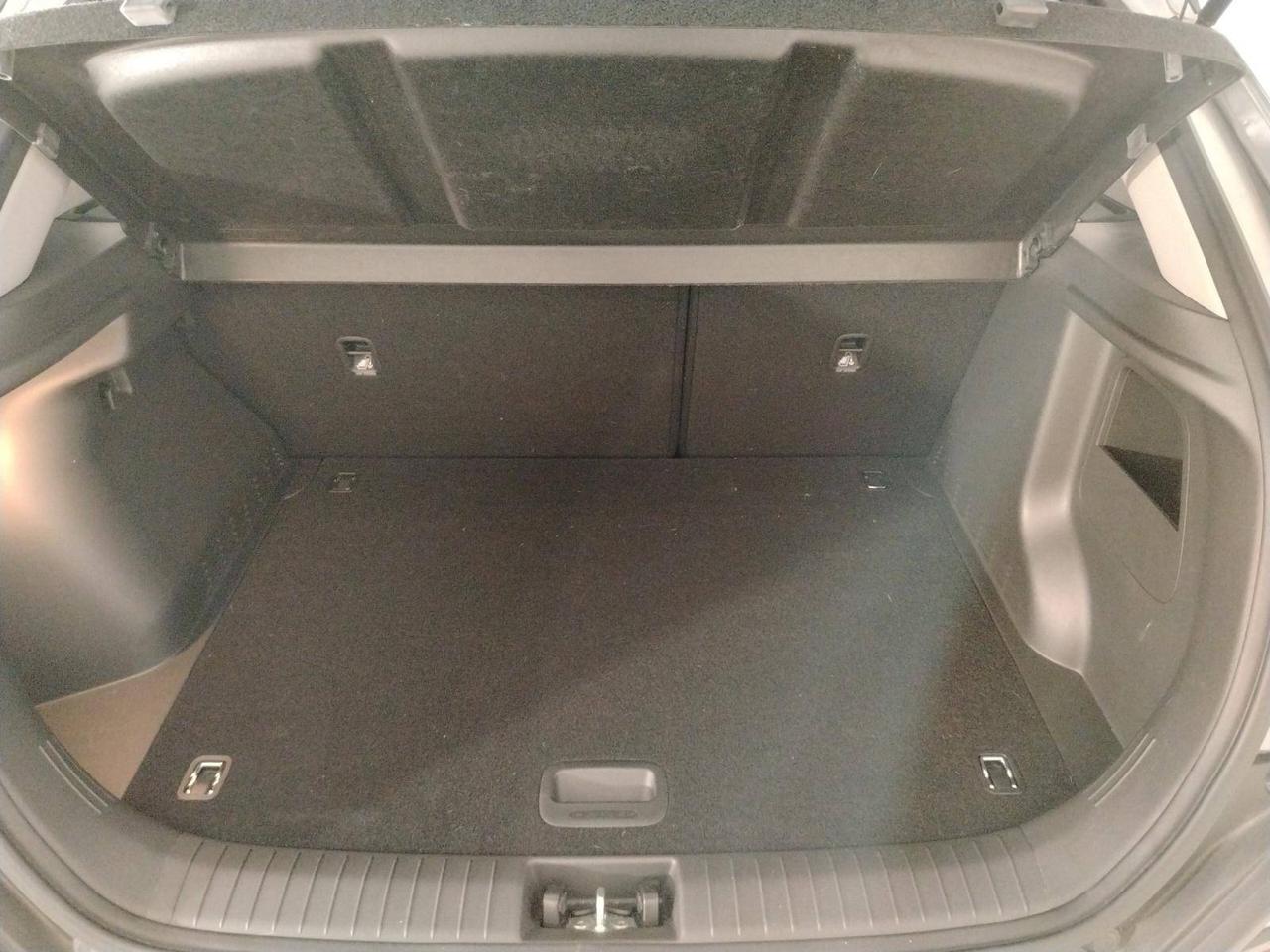 Hyundai Kona 1.6 hev Xtech 2wd