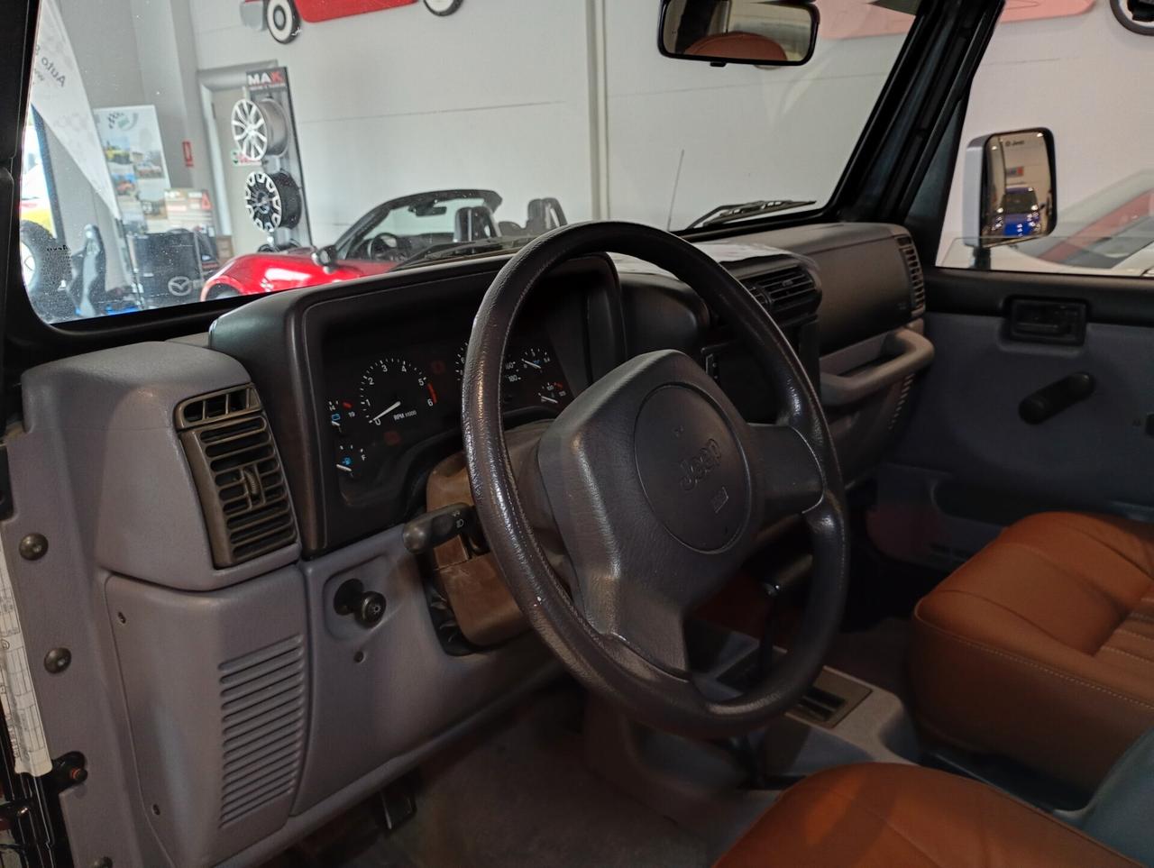 Jeep Wrangler 4.0 cat Hard top (EU)