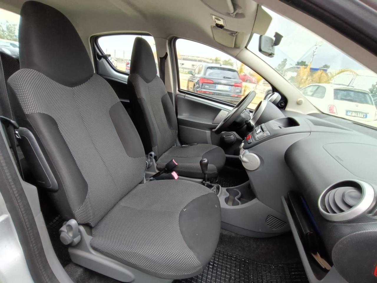 Toyota Aygo 1.0 12V VVT-i 5 porte - 2009