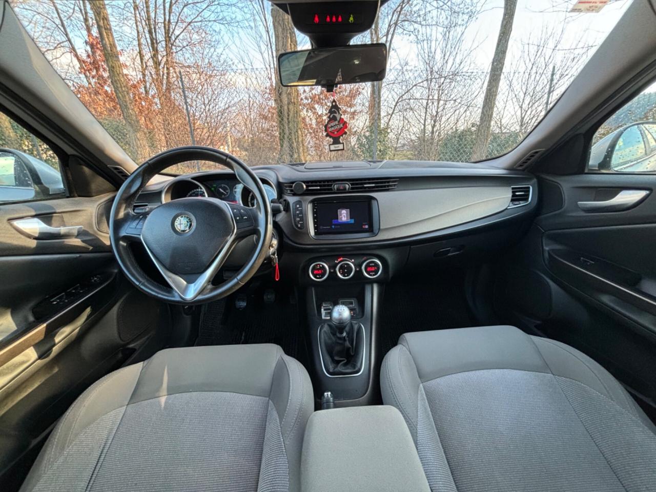 Alfa Romeo Giulietta 1.6 JTD 105 CV GANCIO TRAINO