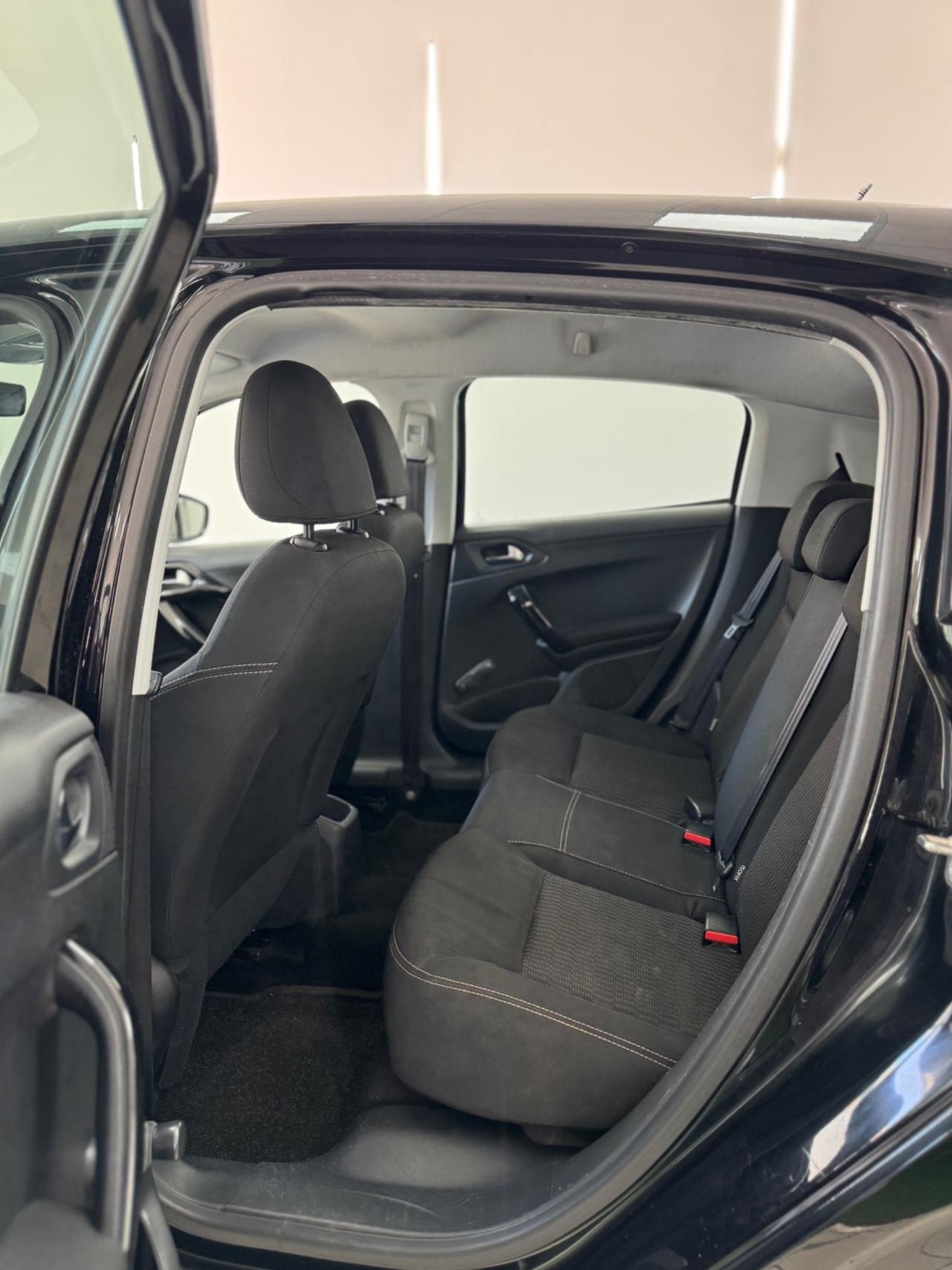 Peugeot 208 75cv 5 porte Active