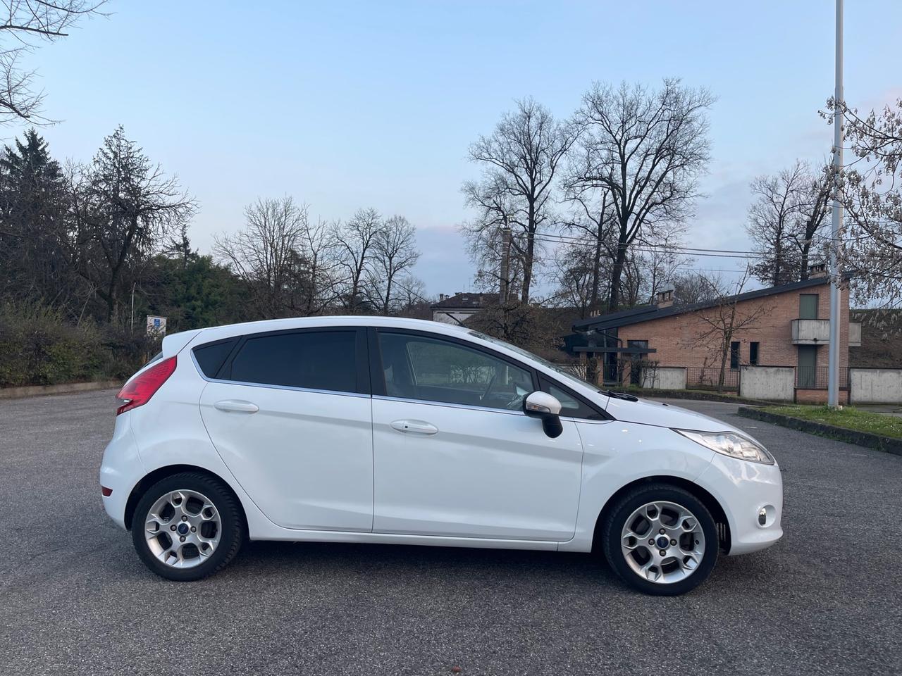 Ford Fiesta 1.2 82 CV 5 porte Titanium